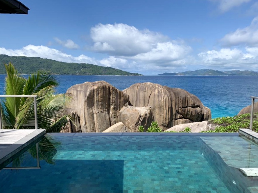 cdd69119-7a23-4104-8374-2d45973276e8